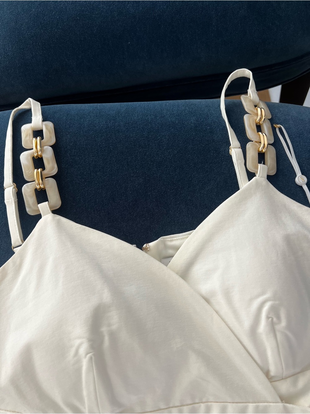 White Fitted Midi Dress with Chain-Strap Detail - cut out style top front - Picture 5 of 5